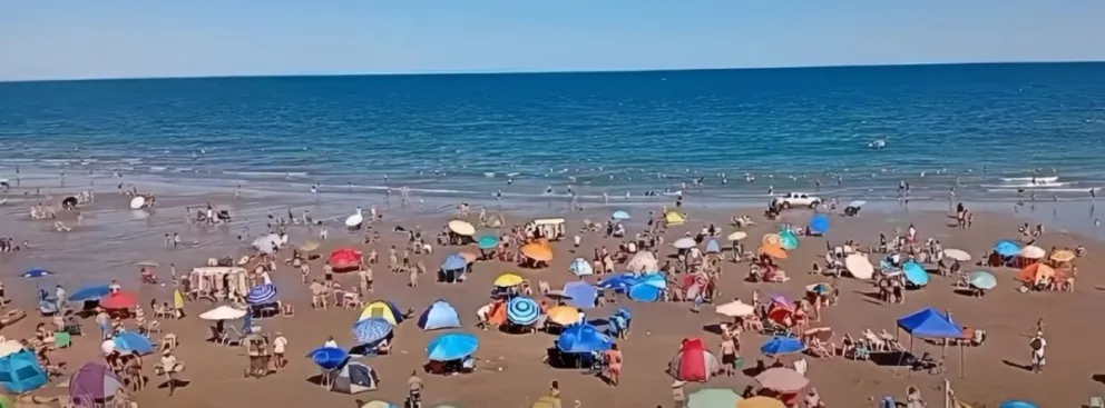 Tercera bajada de Las Grutas, el sábado a las 15 horas. Foto: Carlos Aguilar/Informativo Hoy. 
