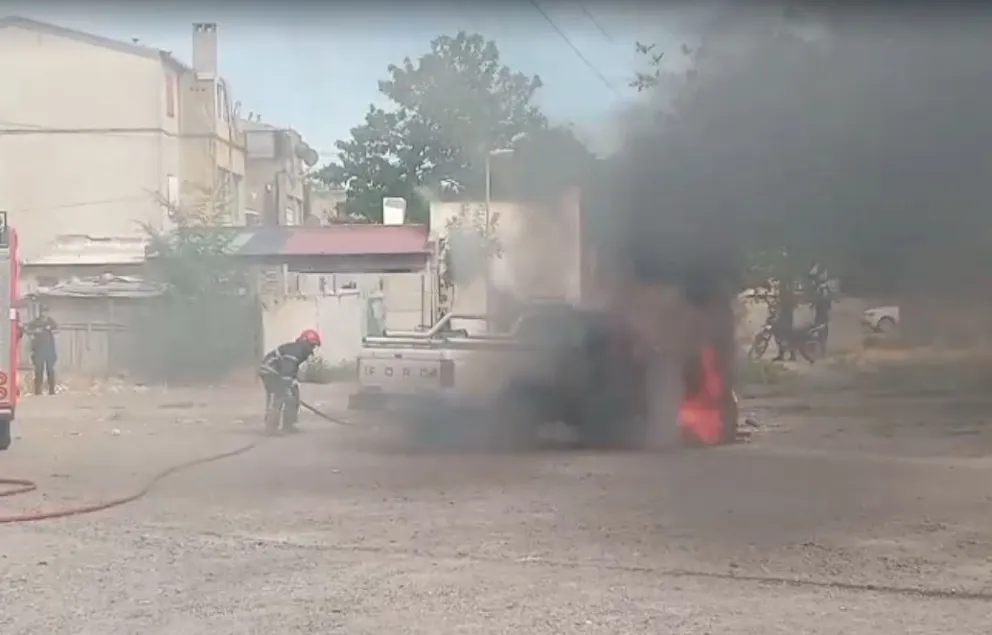 Camioneta con pérdidas totales tras un siniestro en Viedma. 