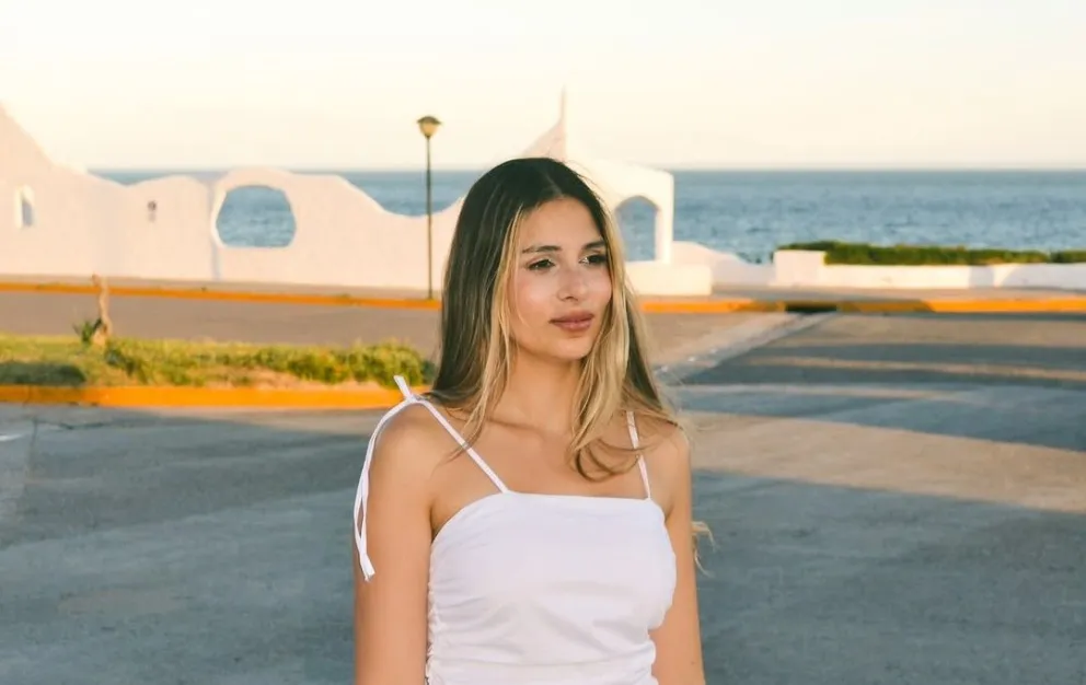 La cordobesa Ceci Acevedo se dedica a mostrar destino turísticos desde la pandemia (Foto: @ceciacevedo) 