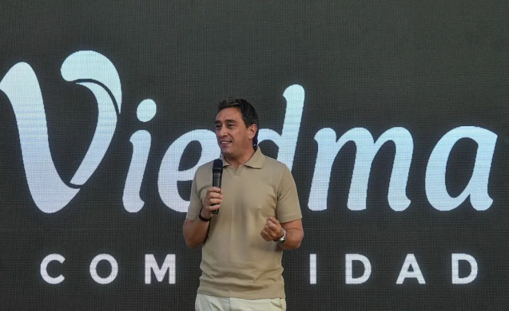 La ceremonia tuvo lugar en el tradicional Paseo del los Artesanos.  Fotos: Vanesa Schwemmler.