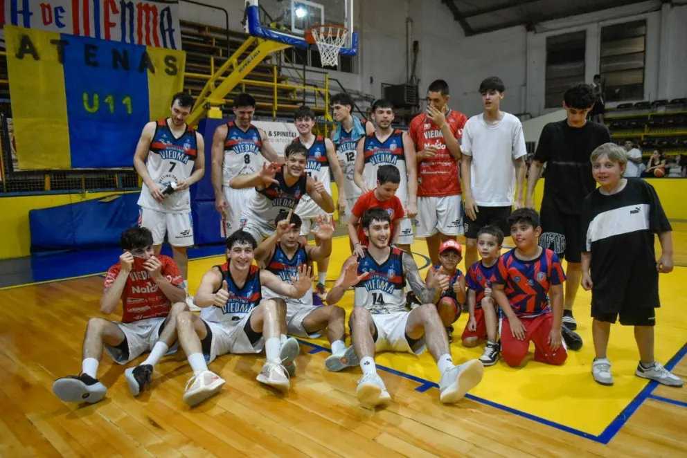 Sexto título consecutivo para Deportivo Viedma. Fotos: Vanesa Schwemmler para NoticiasNet.