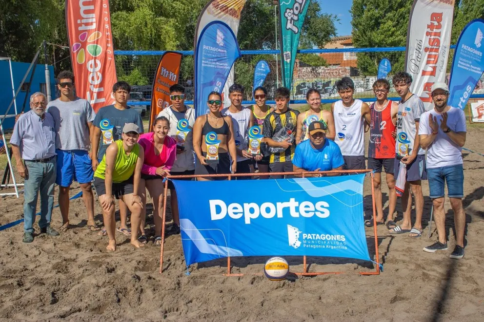 Gran marco en la apertura de la competencia. Fotos: gentileza.