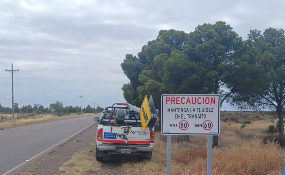 Al reasfaltado se suma nueva cartería. Foto gentileza.