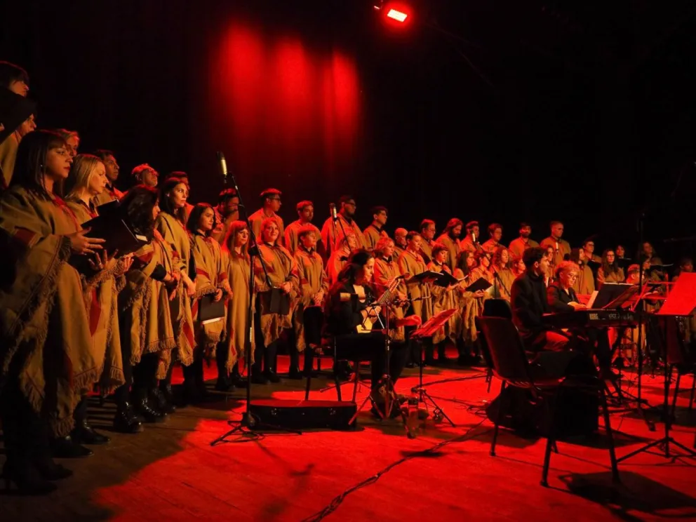 El coro esta conformado por voces jóvenes de Viedma de hasta 21 años. Foto: UNRN