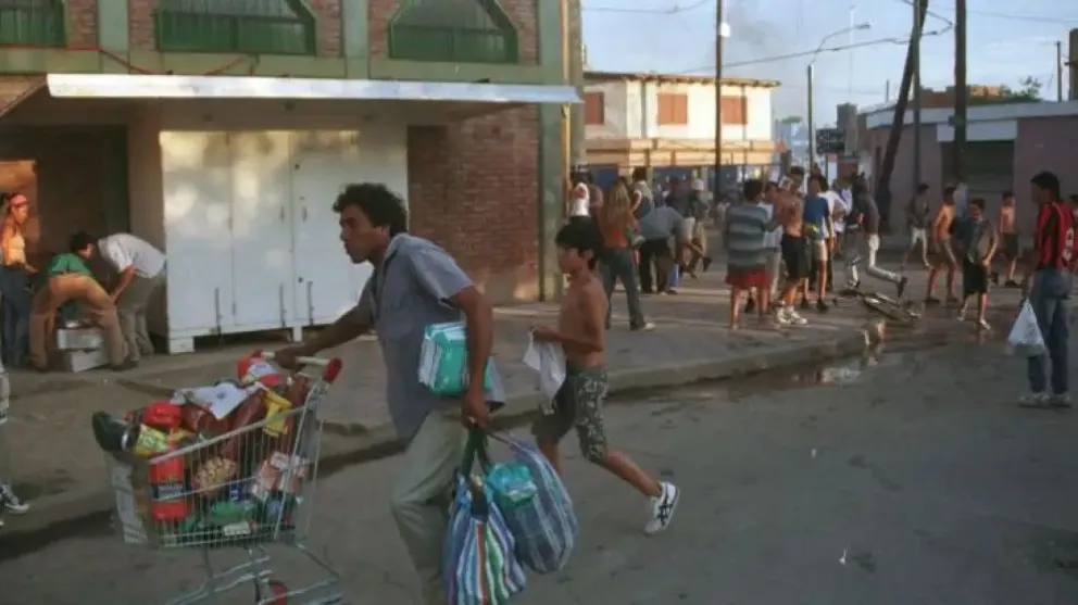 Protestas sociales y graves incidentes frente a un supermercado de la ciudad. (FOTO ILUSTRATIVA).