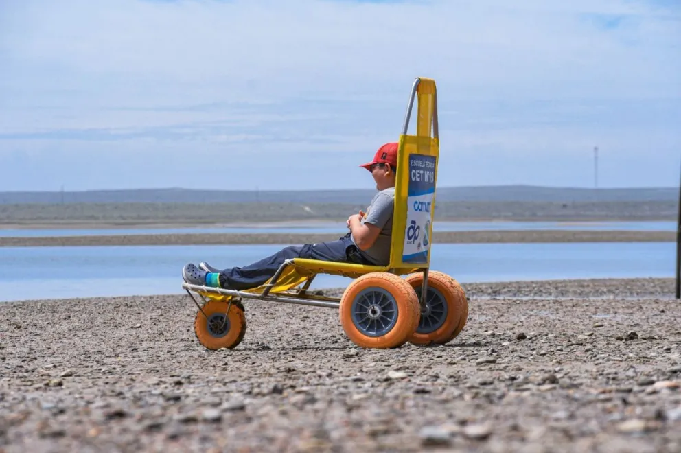 Sillas anfibias para una mayor inclusión en las playas. 
