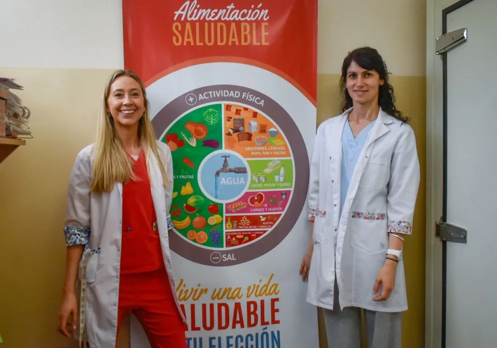Jana y Eugenia, nutricionistas del Hospital Zatti de Viedma. Fotos: Vanesa Schwemmler
