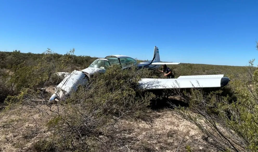 Así quedó el avión matrícula LV YYL basado en Arroyo Seco, Santa Fe. Fotos gentileza.