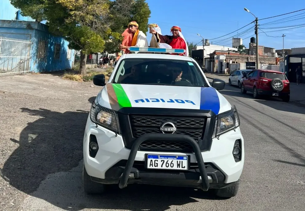 El tradicional paseo navideño culminó en la Capilla Virgen Misionera.