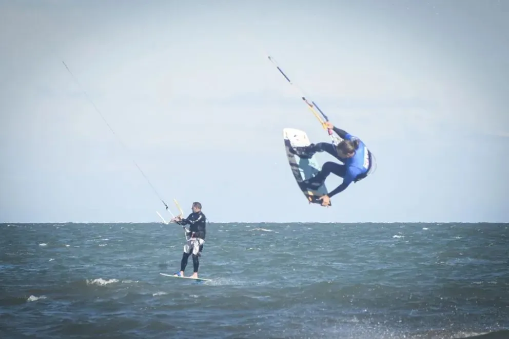 Tras la baja inesperada de un prestador, Marcelo Ruiz asumió la concesión de un parador en la villa balnearia. Foto: Gentileza.