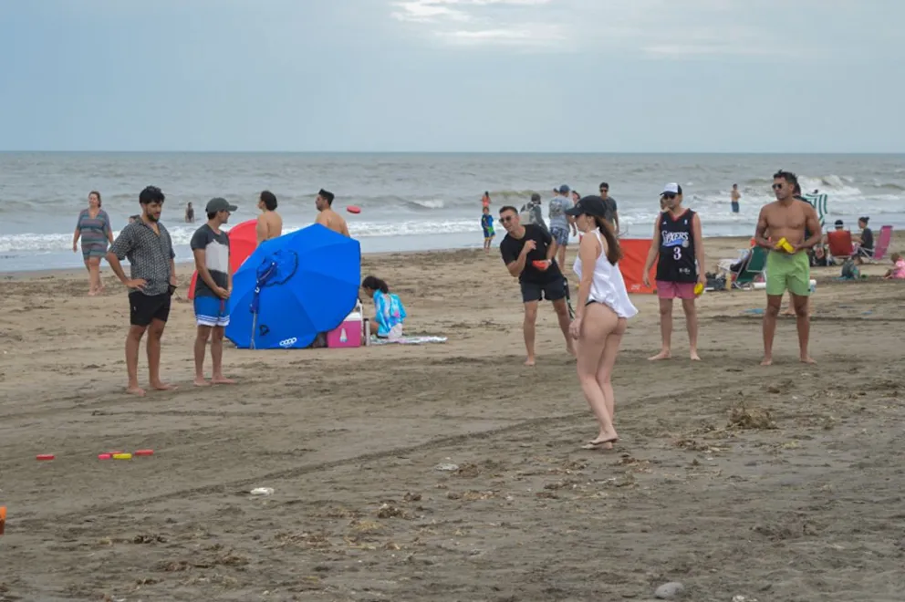El mar y el río serán los refugios obligatorios para los próximos días.