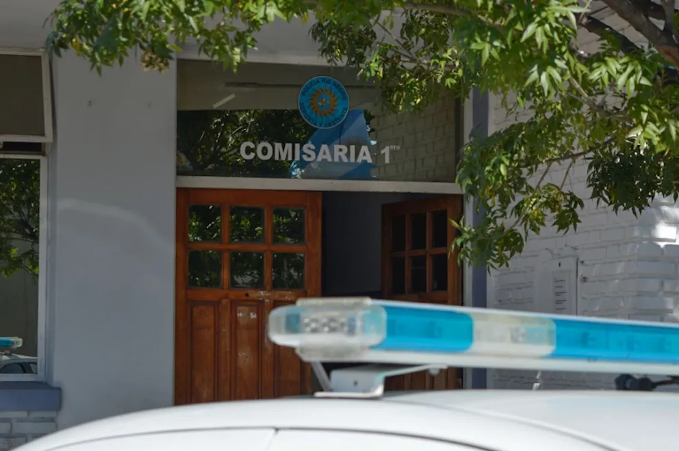 El mal momento ocurrió en jurisdicción de la comisaría 1º. Foto archivo.