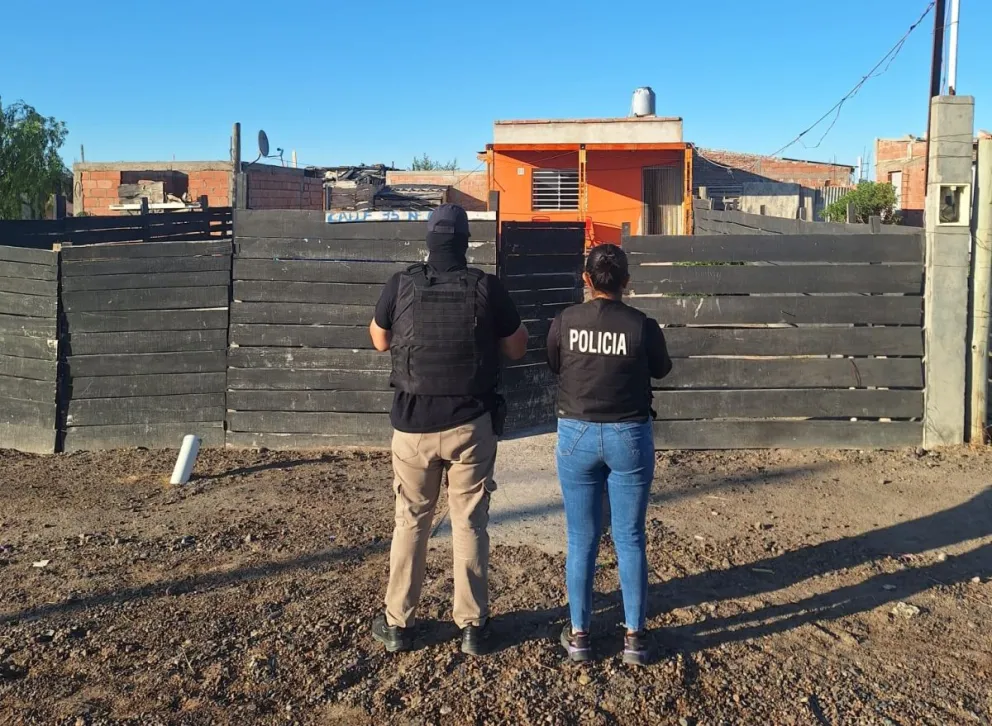 Varios allanamientos por el hombre baleado en Viedma. 