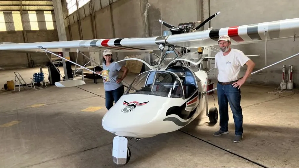 Laura y Marcelo, ambos son pilotos, oriundos de Córdoba.