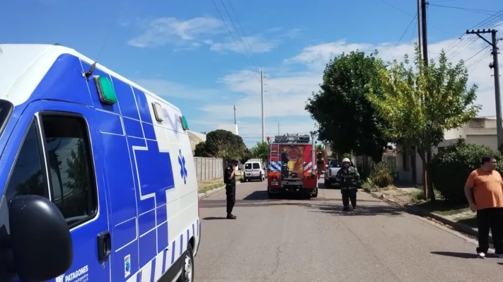 El personal de Salud, Bomberos, Policía y Defensa Civil trabajaron en calle Lavalle. 