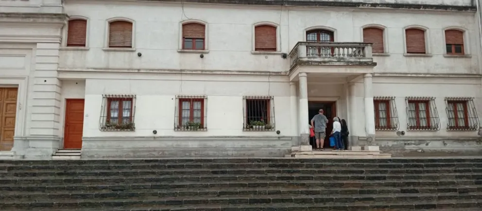 Las altas temperaturas no impidieron el trabajo de los fieles católicos. 