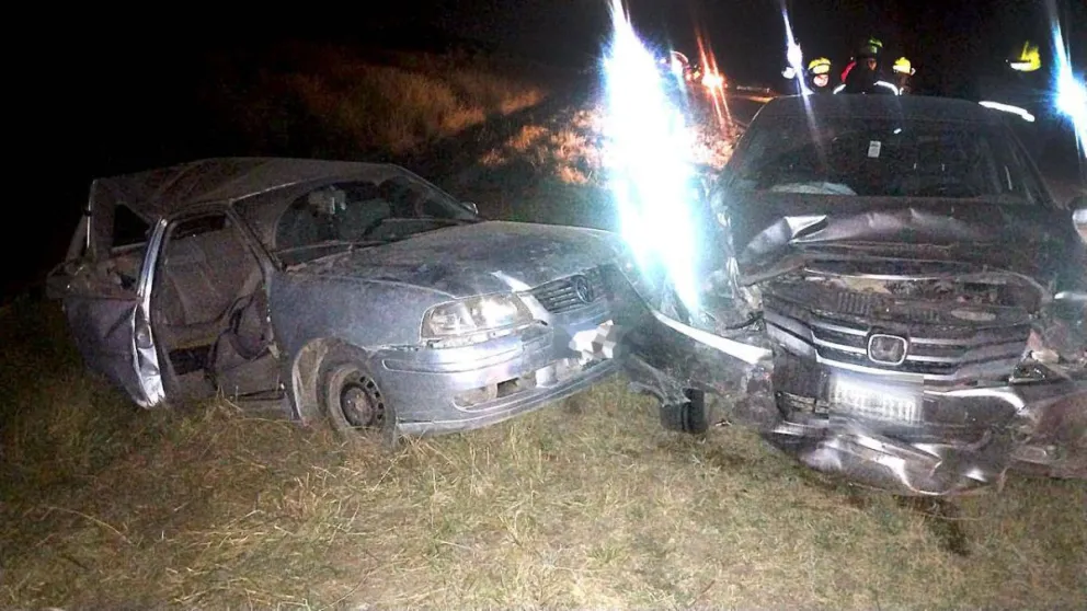 Así quedaron los vehículos tras la colisión. 