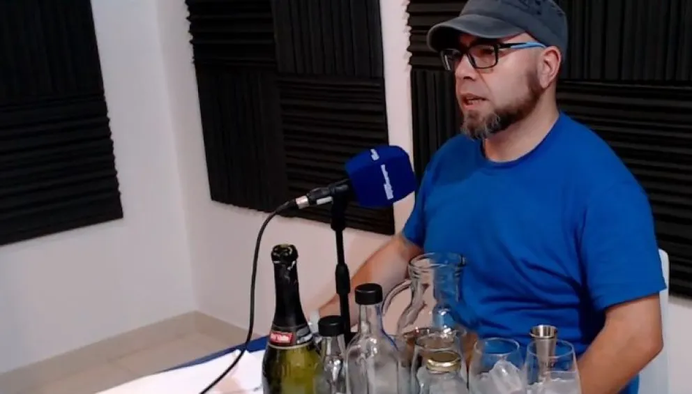 Edgardo Semprini, una referencia en la coctelería en Viedma y en Patagones. 