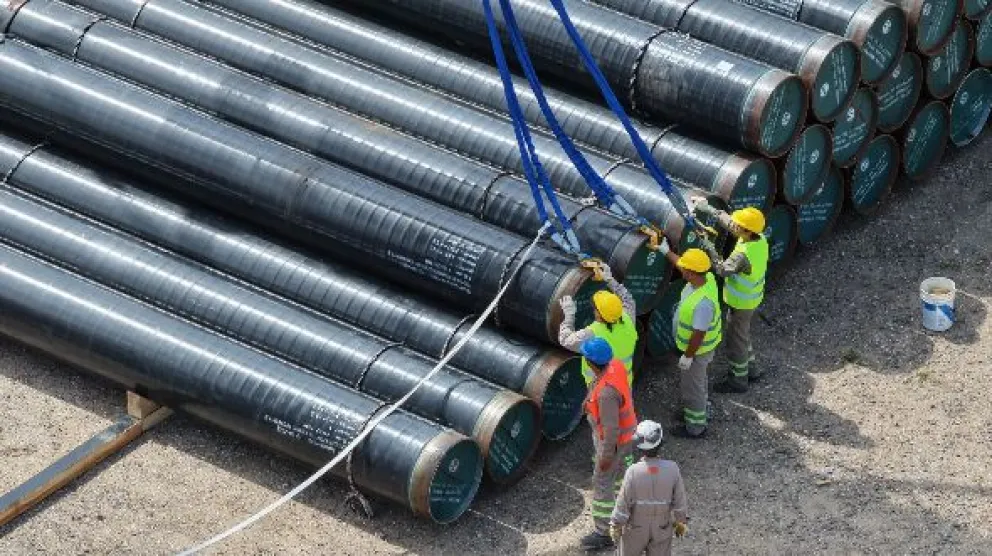 Se completó el arribo y descarga de 10.000 toneladas de caños.Crédito: Gobierno de Río Negro