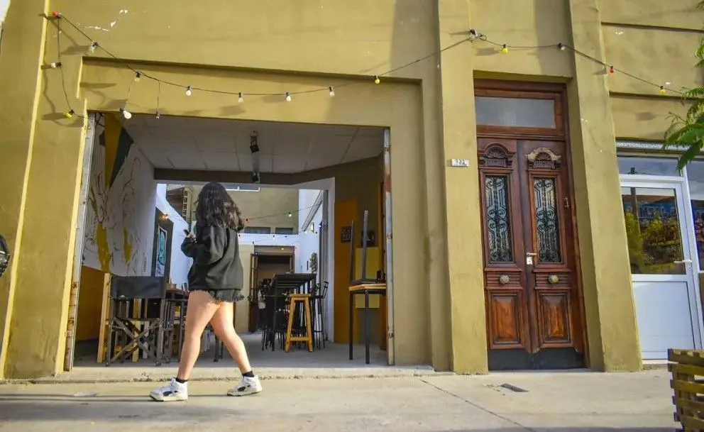 La fundación tiene su espacio en calle Guido al 900. 