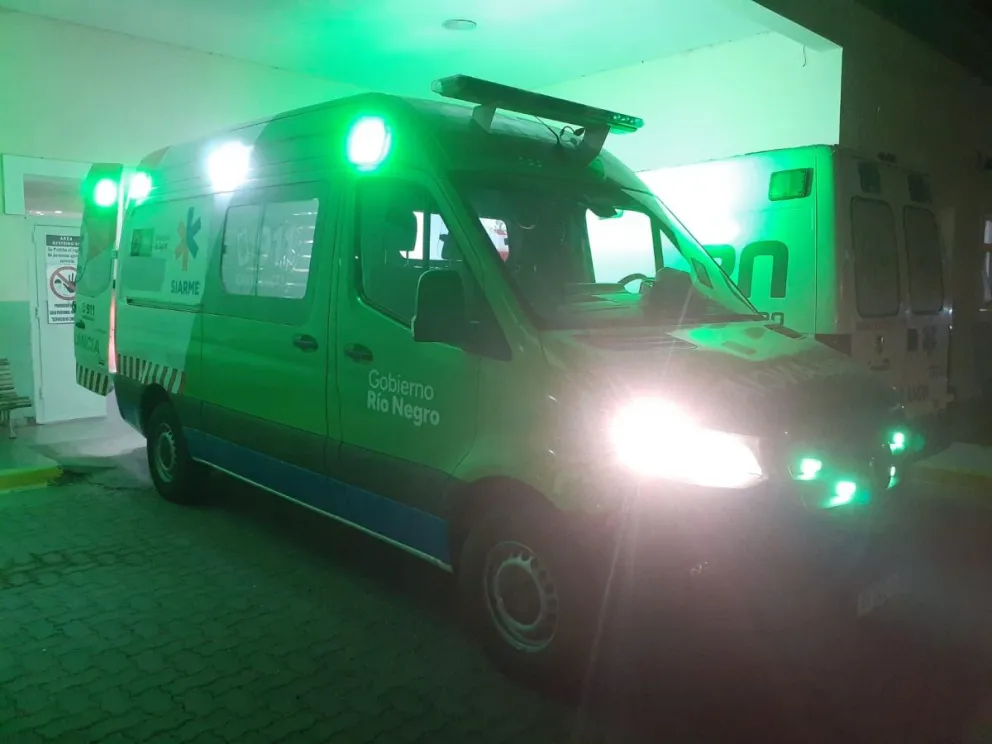 Ambulancias del Siarme ingresaron a la explanada del nosocomio capitalino.