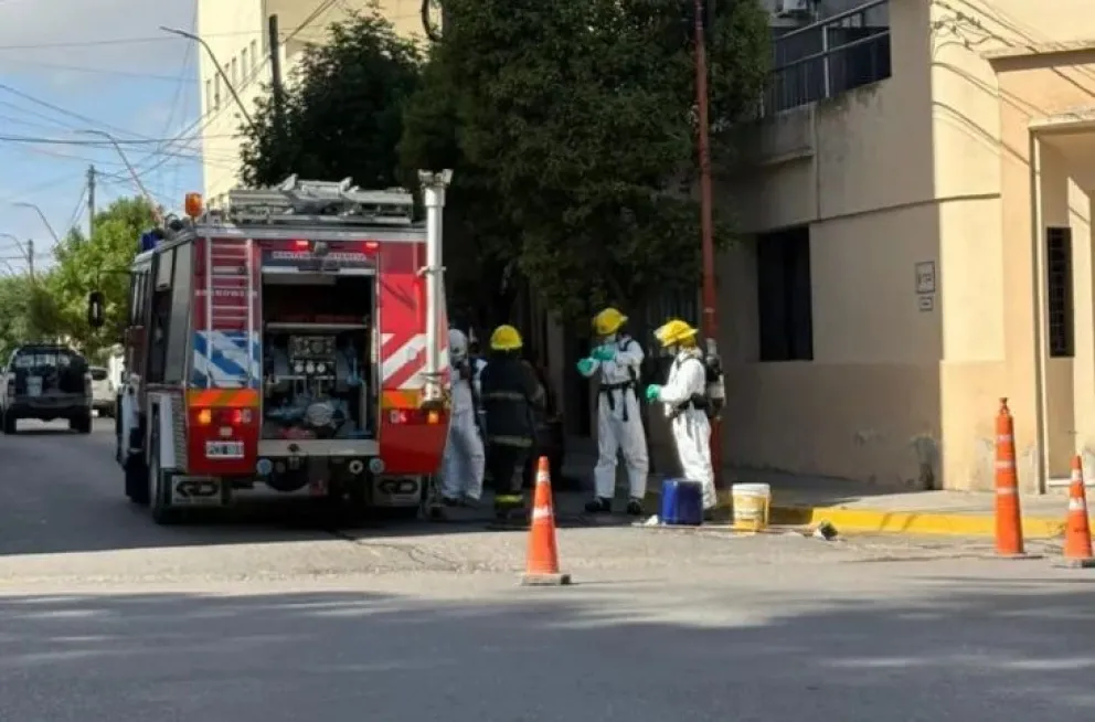 Bomberos actuó con rapidez en la zona del conflicto, en la Ayudantía Fiscal de Patagones. 