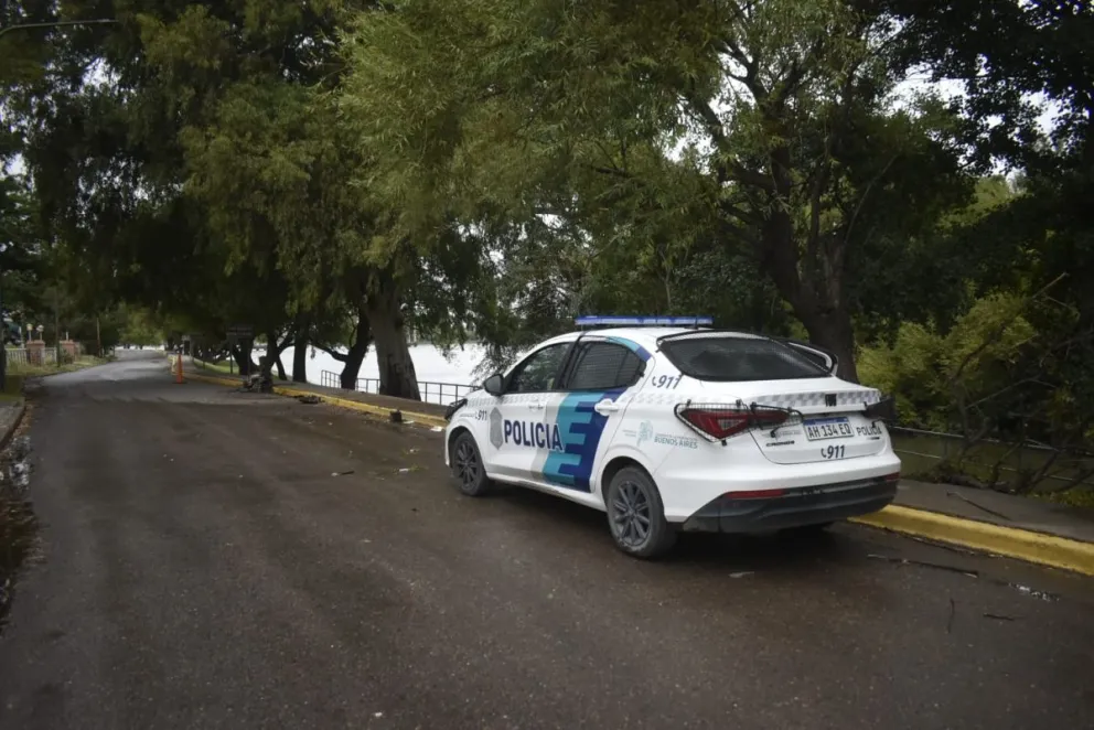 Gran dolor en la comunidad por la muerte de un adolescente de 16 años en Patagones. Fotos Vanesa Schwemmler.