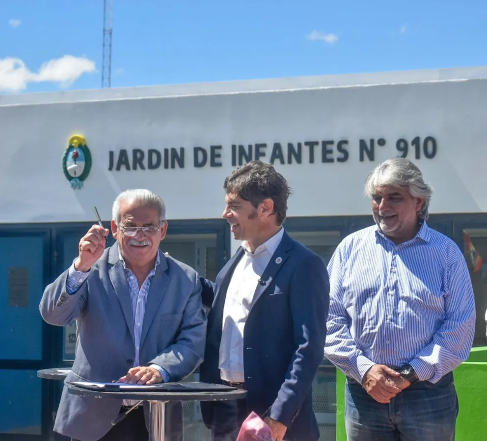 Marino junto a Kicillof, durante la reciente visita del gobernador a Patagones. Foto: Vanesa Schwemmler.