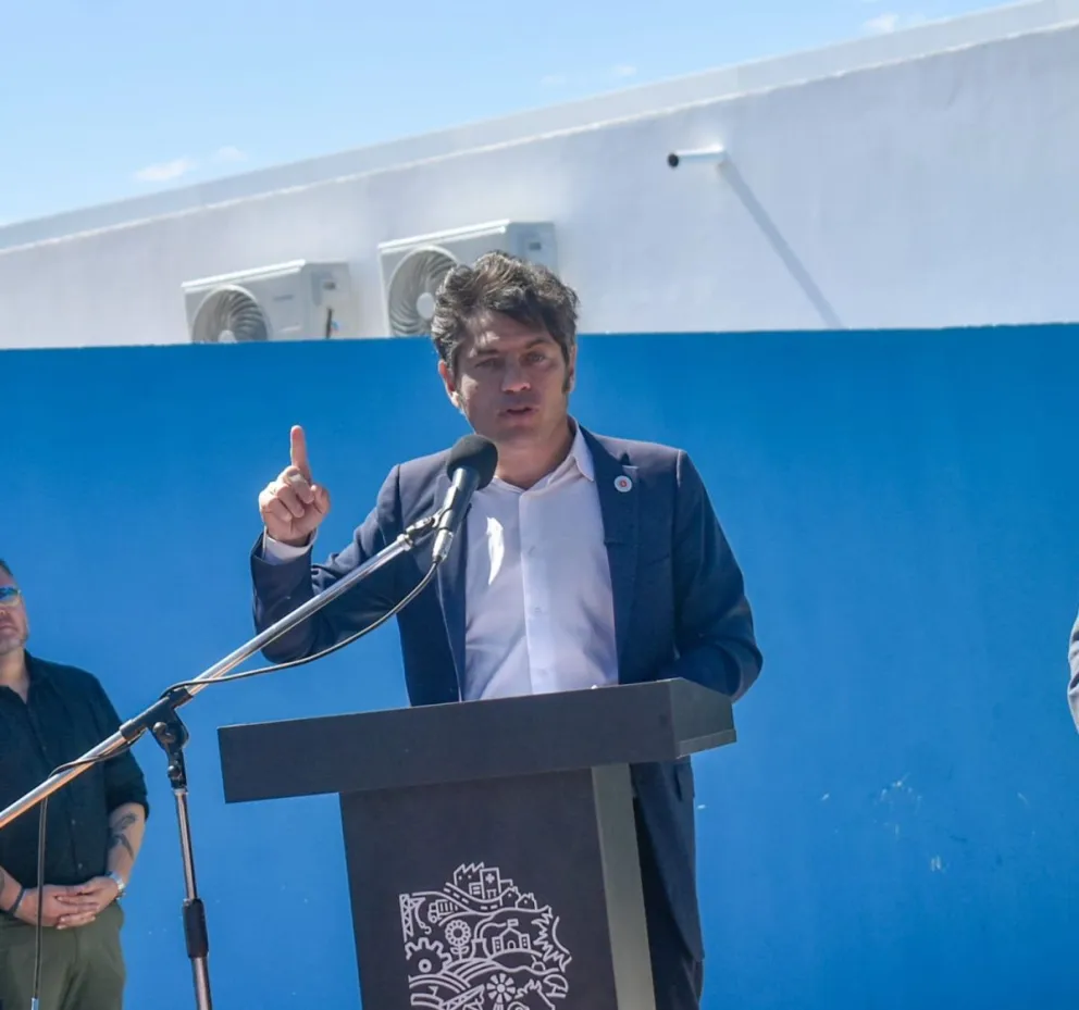 Axel Kicillof y un vivo discurso contra Javier Milei. Fotos Vanesa Schwemmler. 