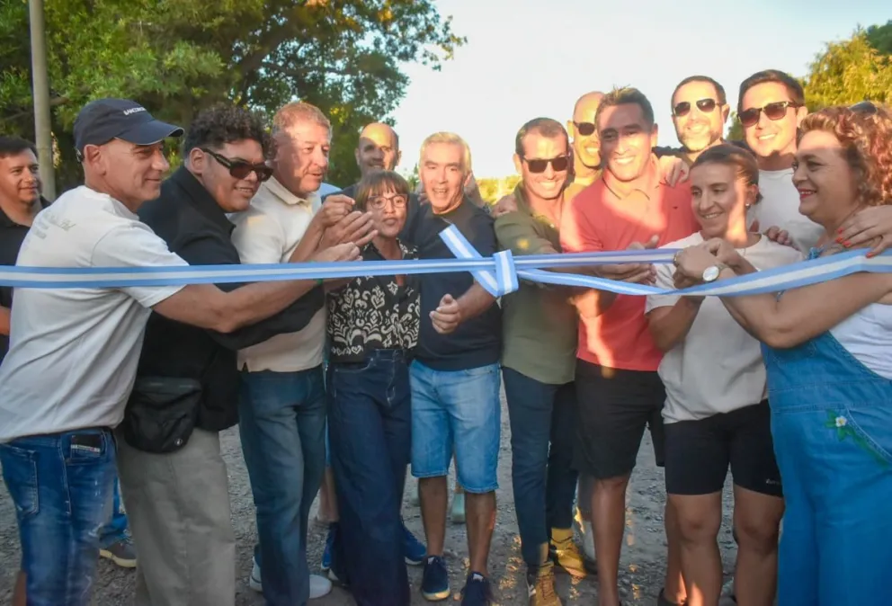 Todo el color de la Fiesta del Mar y El Acampante en El Cóndor. Fotos Vanesa Schwemmler para NoticiasNet. 