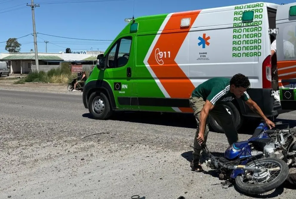 Tristeza por la pérdida de Rubén Pebe, chocado en la avenida Perón y boulevard Ituzaingó. Fotos NoticiasNet. 