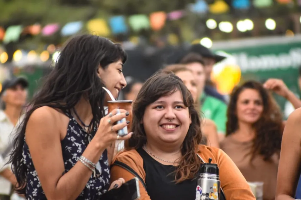 El público se sumó activamente a las diferentes propuestas musicales.  Fotos Vanesa Schwemmler para NoticiasNet.