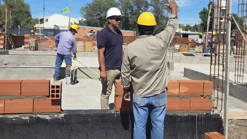 El proyecto genera empleo genuino para el sector de la construcción local. Crédito: Gobierno de Rio Negro.