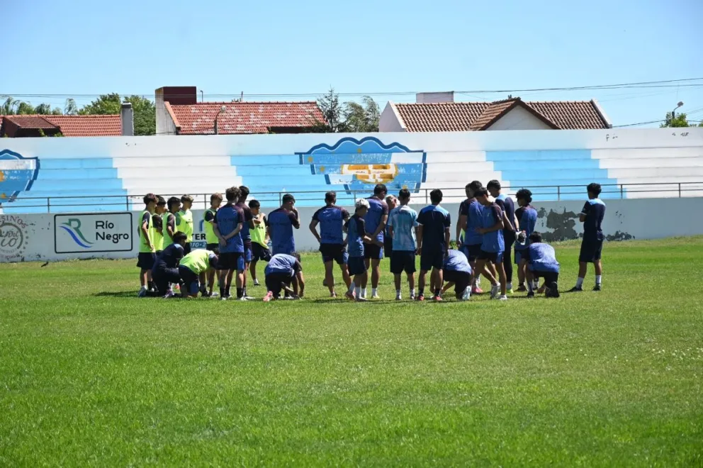 Se renueva la ilusión para el elenco viedmense. Foto: Sol de Mayo. 