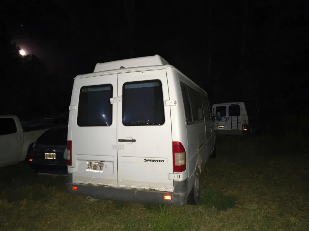Combi secuestrada por la policía. 