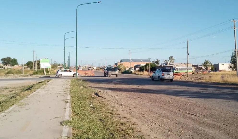 La comunidad espera que esta sea la solución definitiva en una intersección sumamente peligrosa. 