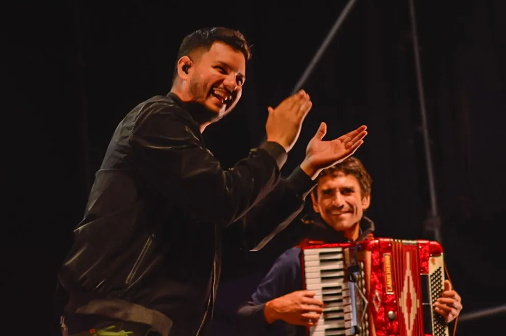 Lautaro Rojas deleitó al público de Patagones. Fotos Emanuel Mirenghi
