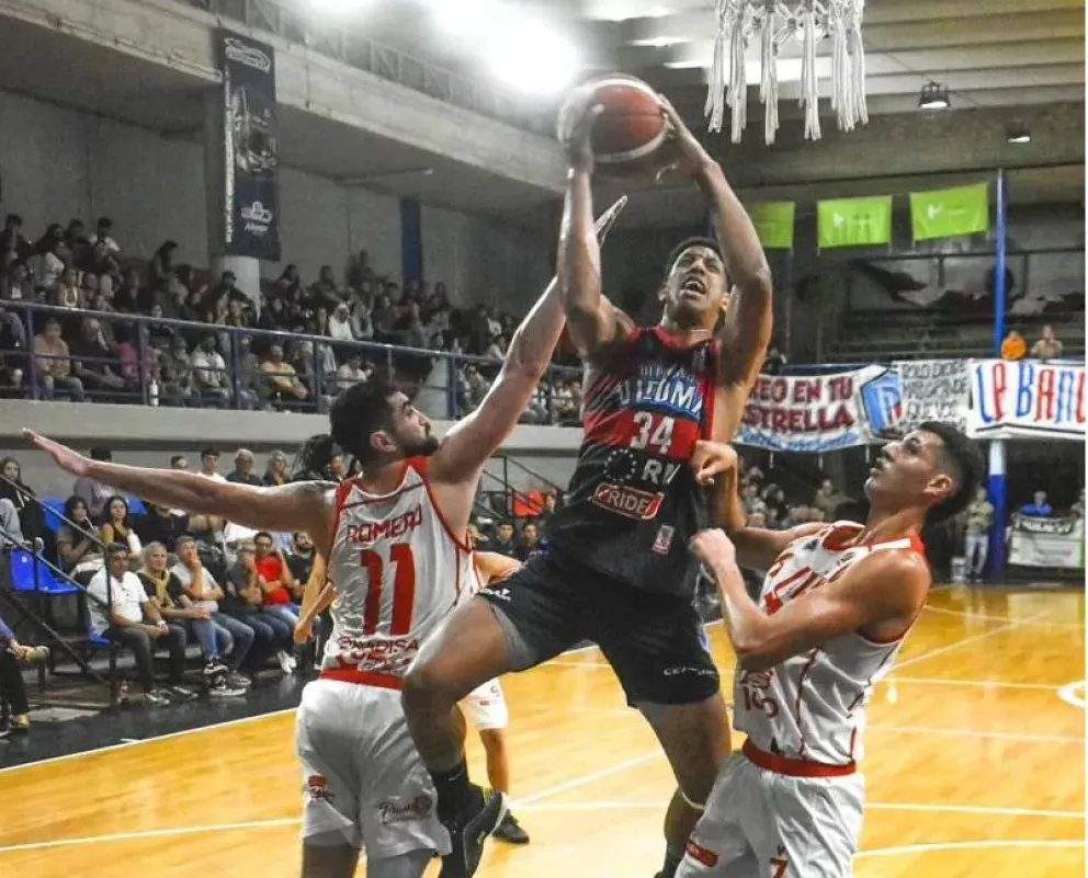 Triunfazo de Viedma para meterse entre los mejores ocho. Fotos: Vanesa Schwemmler para NoticiasNet. 