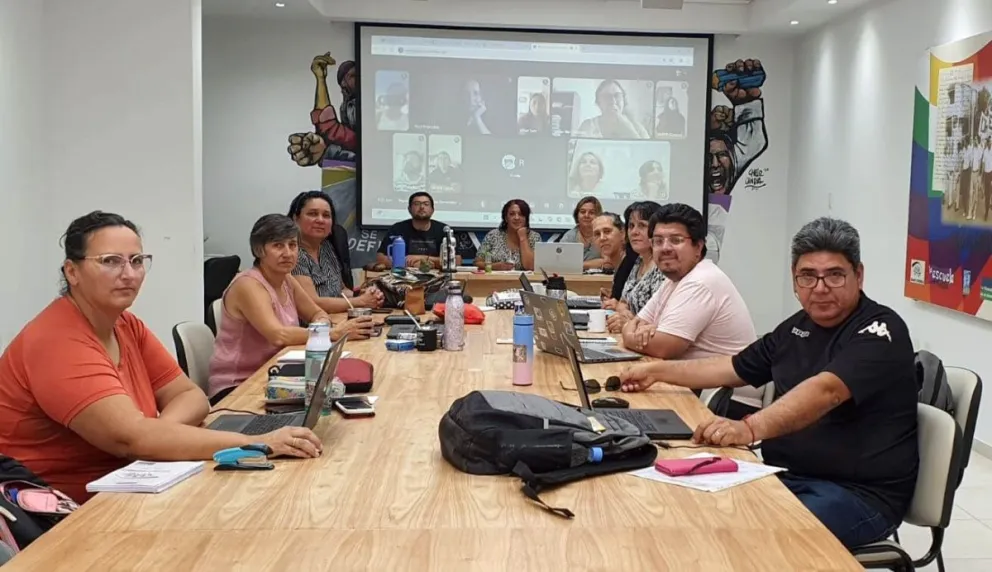 Dirigentes de toda la provincia analizaron el llamado a paritarias y optaron por una tregua estratégica.