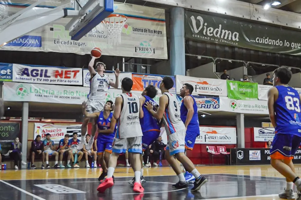 Depo Viedma y un triunfo en el arranque. Fotos: Emanuel Mirenghi para NoticiasNet. 