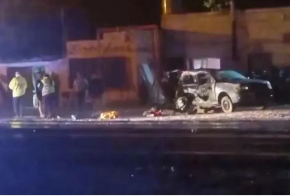 Así quedó uno de los vehículos siniestrados. Foto gentileza ANRoca.