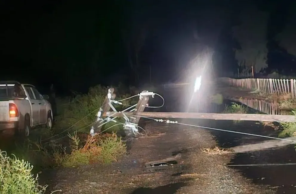 Así quedaron algunas instalaciones eléctricas en la región. Foto gentileza 7 en Punto.