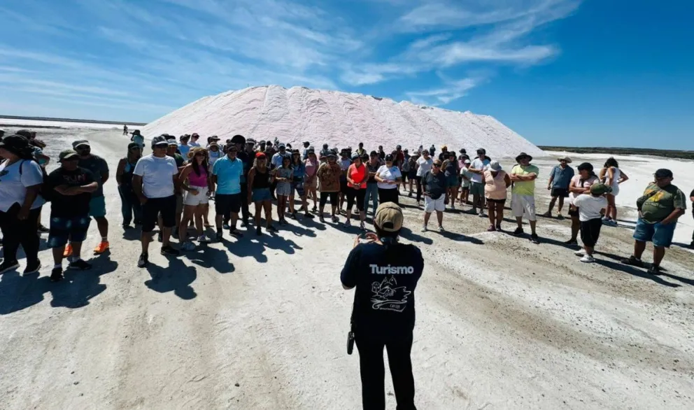 La mayoría de los viajeros llegó para descubrir sus atractivos por primera vez.