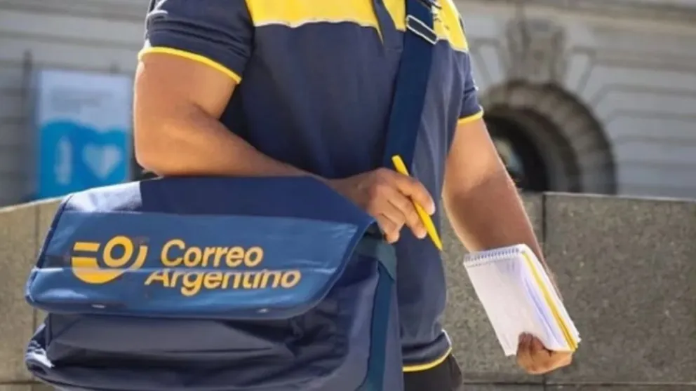 Los estafadores se hacen pasar como personal del Correo Argentino. Foto web. 
