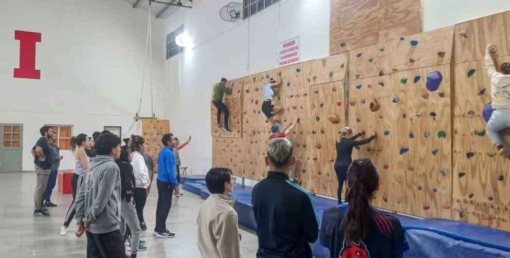 Podrán participar interesados de entre 21 y 64 años. 