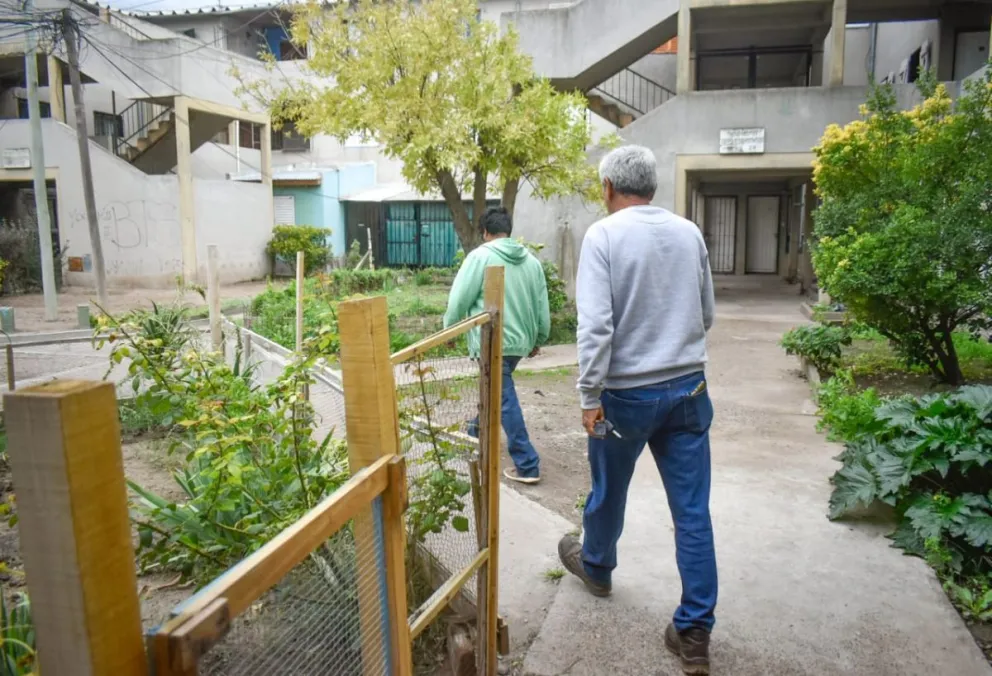 Una dura historia y una red de contención vecinal que no alcanza. Fotos Vanesa Schwemmler para NoticiasNet. 