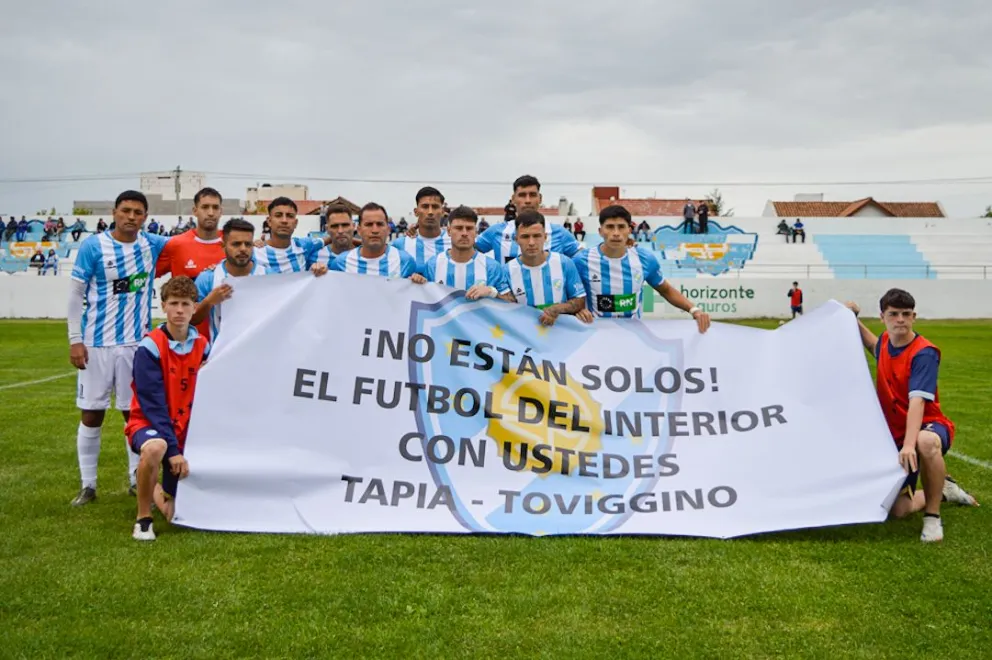 Sol de Mayo y su banca a Tapia y Toviggino. 