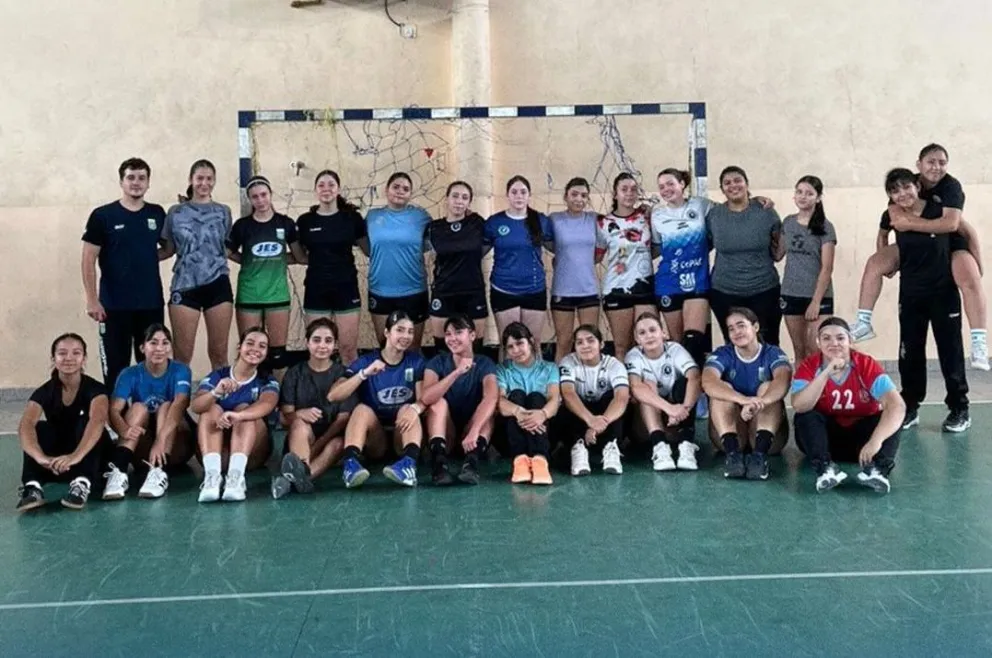 El handball provincial se moviliza. Foto Gentileza FRH.