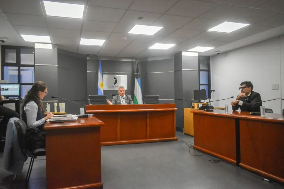 Debate por un procedimiento abreviado por abuso sexual. Fotos NoticiasNet. 