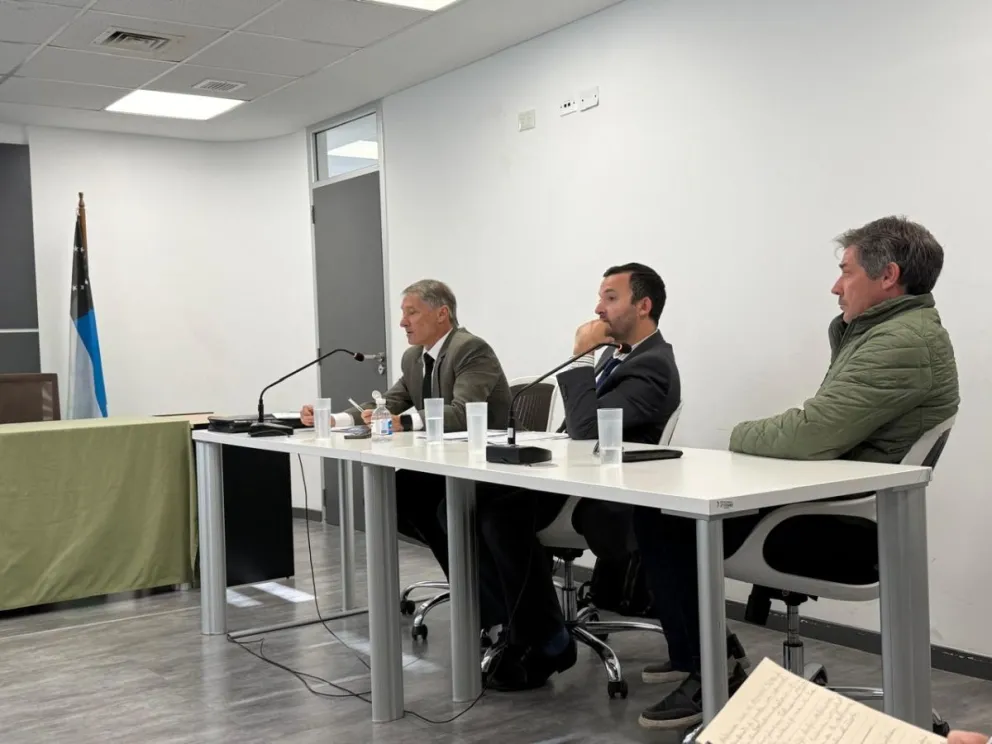 Incendio de cabañas en La Lobería y un trasfondo de violencia de género que tomó relevancia en el juicio. Foto NoticiasNet. 